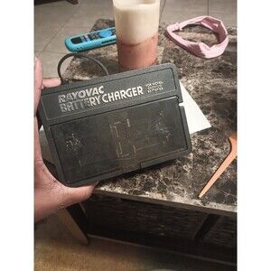 RAYOVAC Nickel-Cadmium Battery Charger Model No CH4